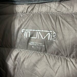 TUMI pax Charcoal Puffer Jacket